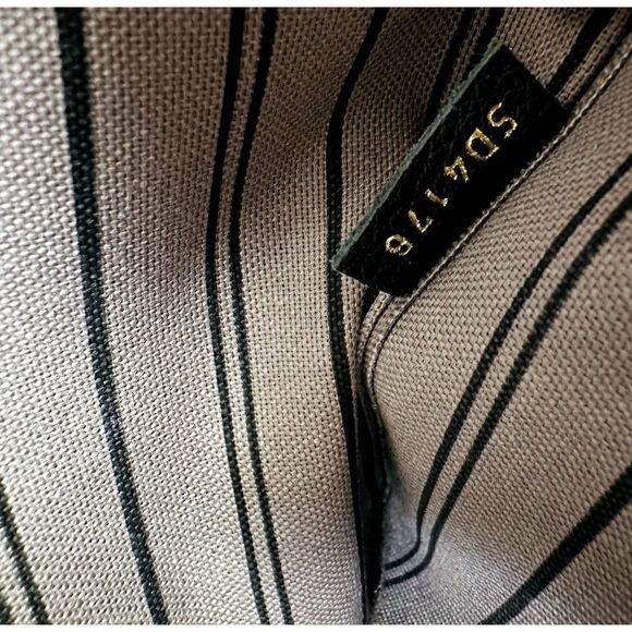 EXTREMELY RARE Louis Vuitton Montaigne GM Empriente Noir - Picture 15 of 16